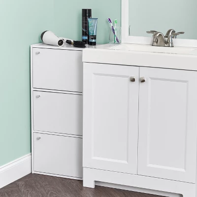 IRIS USA 3 Door Small Bookshelf Bookcase Cabinet With Doors, White - Image 3